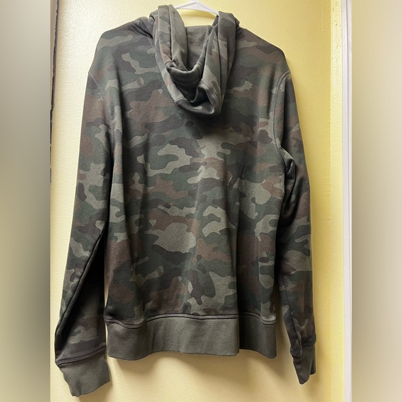 Men’s Large Camouflage Hoodie Sweatshirt Excellent Condition - Picture 3 of 5
